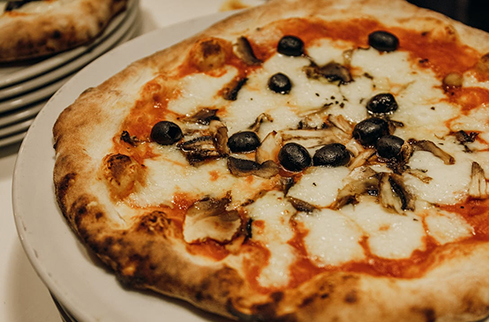 papazzi pizzeria - Classic Italian Pizza